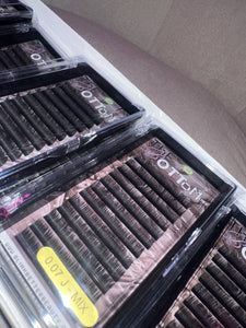 Bottom Lashes